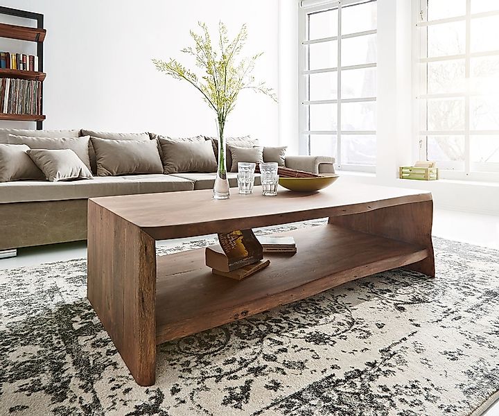 DELIFE Couchtisch Live-Edge, Akazie Braun 130x60 günstig online kaufen