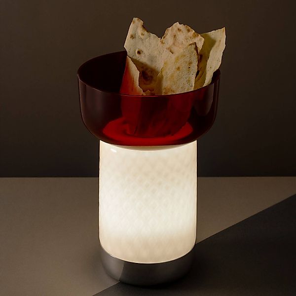 Artemide Bontà LED-Tischlampe, rote Schüssel günstig online kaufen