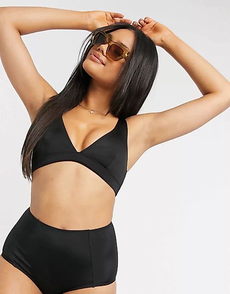 Monki – Yvette – Bikinioberteil aus recyceltem Polyester in Schwarz günstig online kaufen
