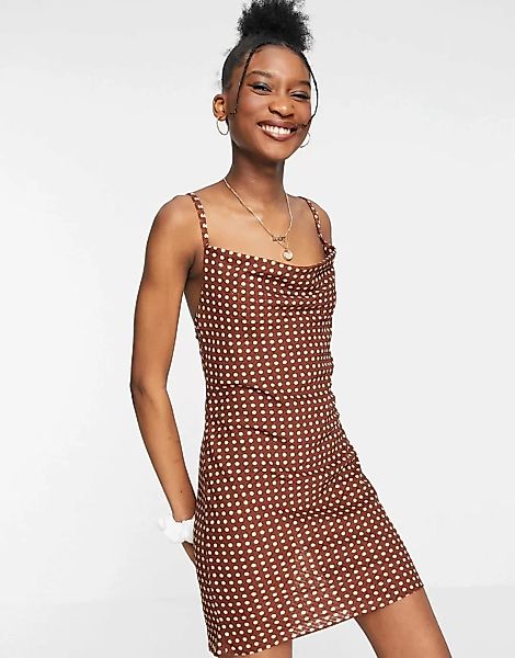 ASOS DESIGN – Mini-Trägerkleid in Rostrot mit Punktemuster-Mehrfarbig günstig online kaufen