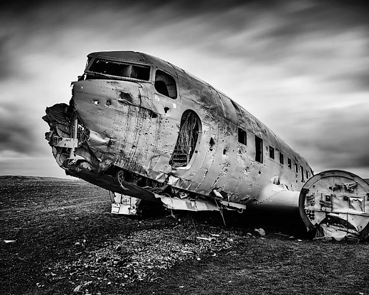 Fototapete "Flugzeugwrack" 4,00x2,50 m / Strukturvlies Klassik günstig online kaufen