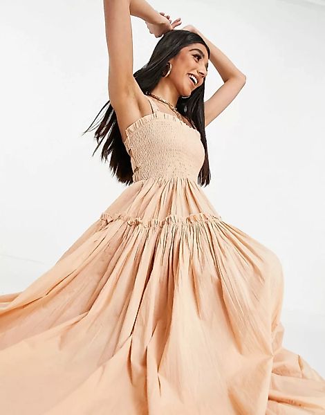 ASOS DESIGN – Midi-Camisole-Sommerkleid mit unversäubertem Saum in Apricot- günstig online kaufen