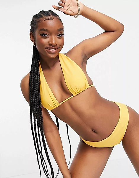 Weekday – Tide – Bikinioberteil aus recyceltem Material in Gelb günstig online kaufen