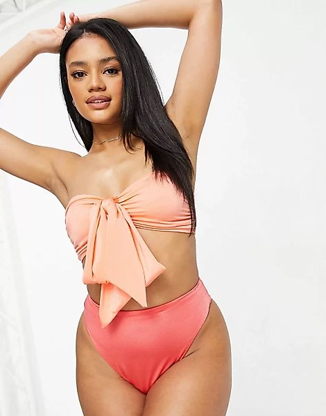 ASOS DESIGN – Schimmerndes Bikinioberteil in Apricot mit Schleife vorn-Oran günstig online kaufen
