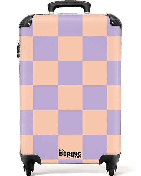 NoBoringSuitcases.com© Hartschalen-Trolley Lila mit rosa Schachbrettmuster günstig online kaufen