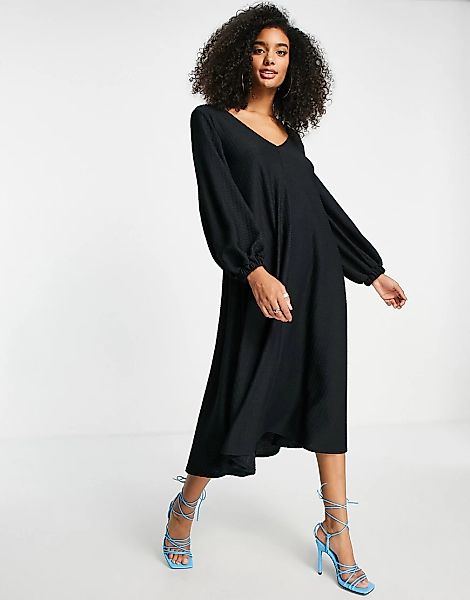ASOS DESIGN – Strukturiertes Midi-Hängerkleid mit V-Ausschnitt in Schwarz günstig online kaufen