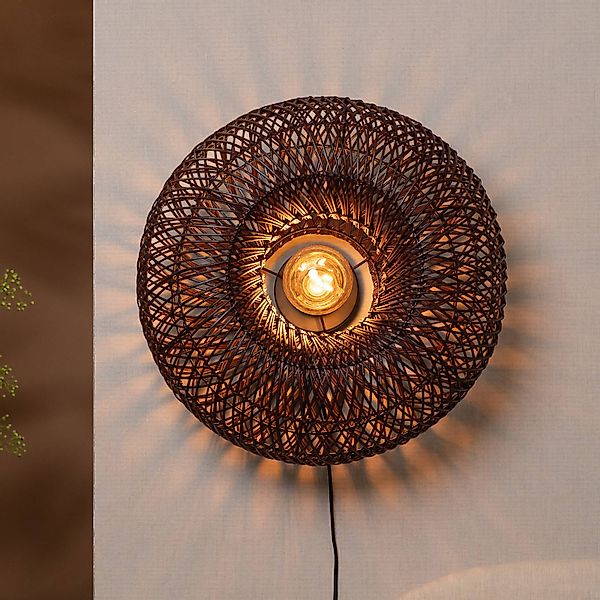 GOOD & MOJO Wandlampe Arizona, rot, Ø 50 cm, Bambus, Stecker günstig online kaufen