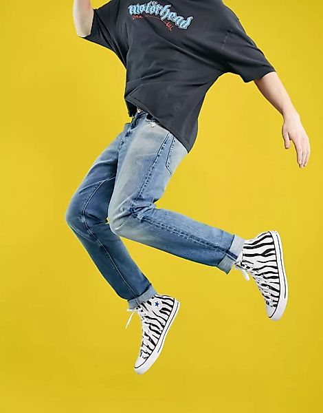 ASOS DESIGN – Schmale Stretch-Jeans in verblichener japanischer Waschung in günstig online kaufen