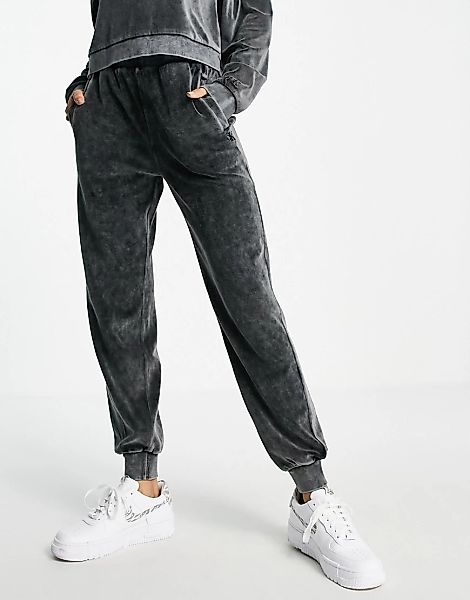 Calvin Klein Jeans – Jogginghose aus Samt in Eisschwarz, Kombiteil günstig online kaufen