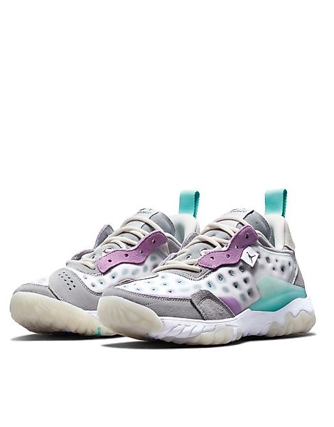 Nike – Jordan Delta 2 – Sneaker in Platin und Grau günstig online kaufen