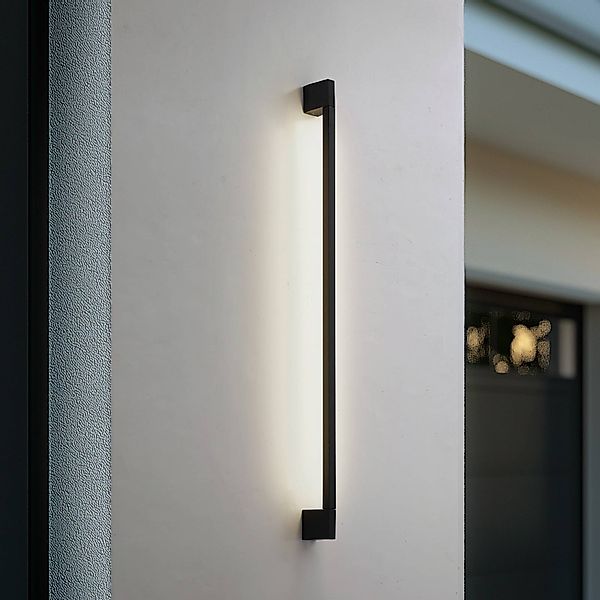 Lindby LED-Wandleuchte Neano, 120cm, schwarz, Metall, IP54 günstig online kaufen