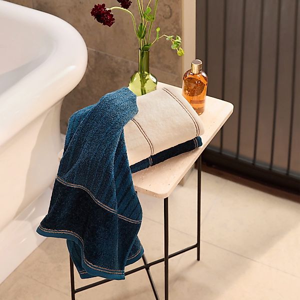 Möve Handtuch "Vibrant Opulence Ombre" aus Baumwolle und Lyocell gefertigt günstig online kaufen