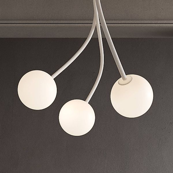 Karman Deckenlampe Moony, weiß, 3-flammig, Höhe 150 cm, Glas günstig online kaufen