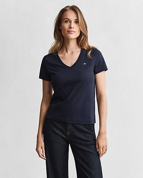 Gant "REG SHIELD KA V-NECK T-SHIRT" mit einer kleinen Logostickerei auf der günstig online kaufen