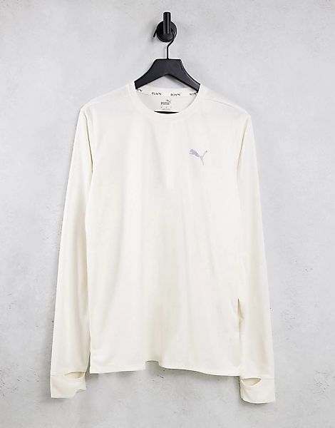 Puma – Train Favourite – Langärmliges Shirt in Creme-Weiß günstig online kaufen