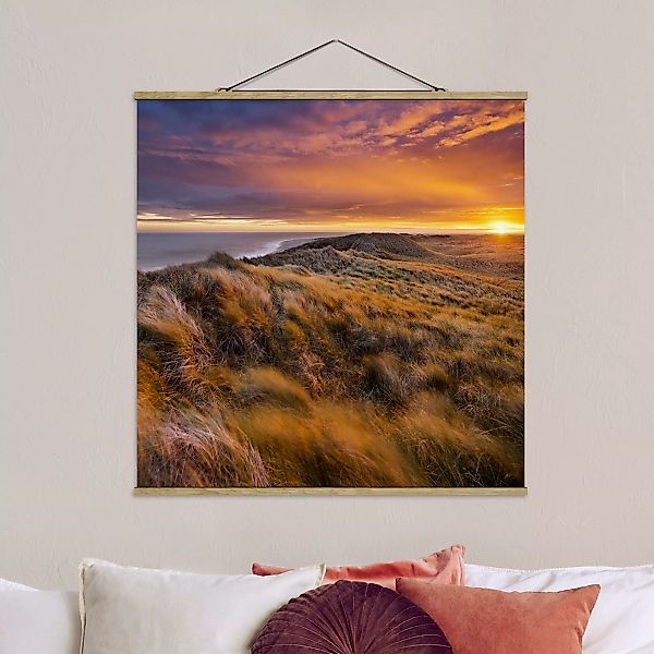 Stoffbild Strand mit Posterleisten - Quadrat Sonnenaufgang am Strand auf Sy günstig online kaufen