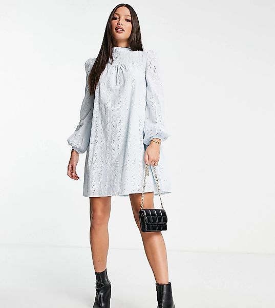 Missguided Tall – Hängerkleid in Blau mit Lochstickerei günstig online kaufen