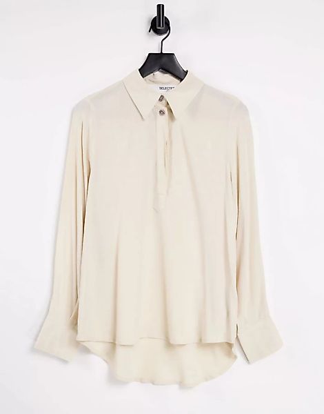 Selected Femme – Hemd mit Zierknöpfen in Beige-Weiß günstig online kaufen