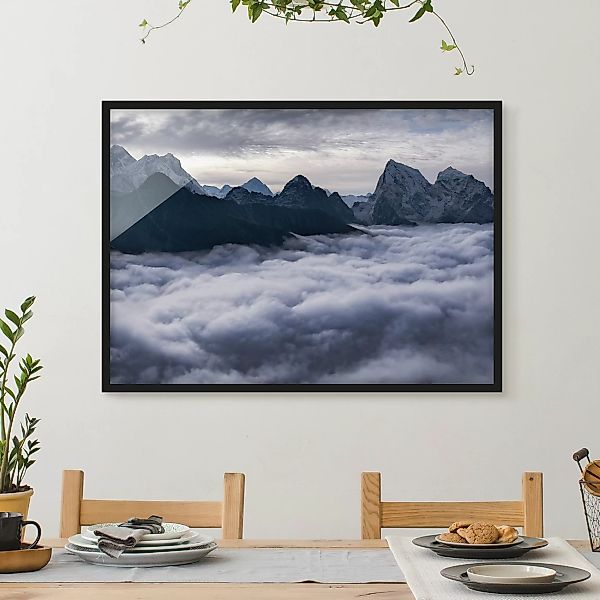 Bild mit Rahmen Natur & Landschaft - Querformat Wolkenmeer im Himalaya günstig online kaufen