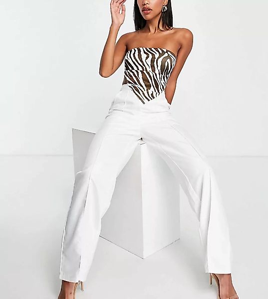 Missy Empire – Exklusive, elegante Hose mit weitem Bein in Weiß günstig online kaufen