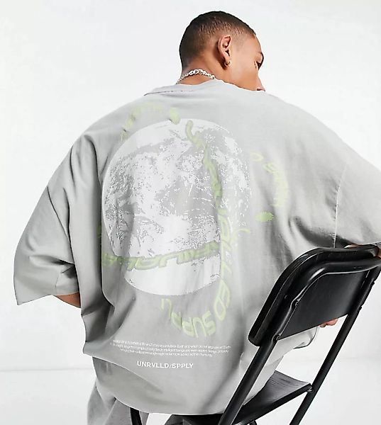 ASOS – Unrvlld Spply – Oversize-T-Shirt in Grau mit Welt-Grafikprint auf de günstig online kaufen