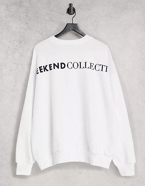 ASOS – Weekend Collective – Oversized-Sweatshirt mit Rückenlogo in Weiß günstig online kaufen