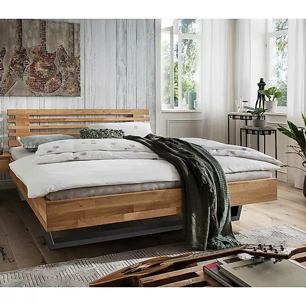 Massivholz Bett aus Wildeiche geölt Metallkufen in Anthrazit günstig online kaufen