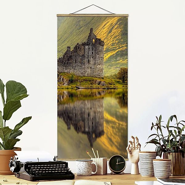 Stoffbild Architektur mit Posterleisten - Hochformat Kilchurn Castle in Sch günstig online kaufen