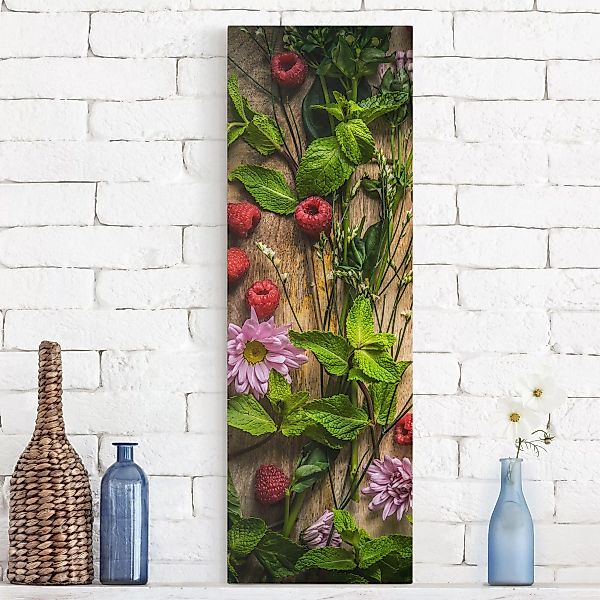 Leinwandbild Küche - Hochformat Blumen Himbeeren Minze günstig online kaufen