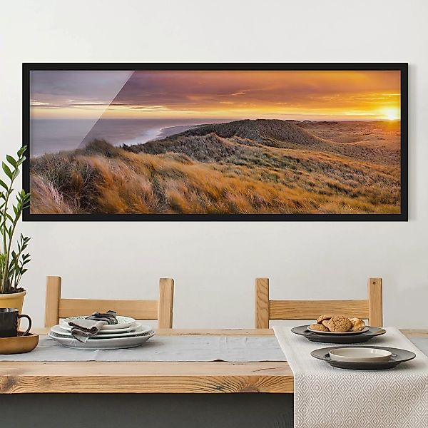 Bild mit Rahmen - Panorama Sonnenaufgang am Strand auf Sylt günstig online kaufen