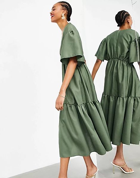 ASOS EDITION – Gestuftes, strukturiertes Midi-Kleid in Olivgrün mit Wickeld günstig online kaufen