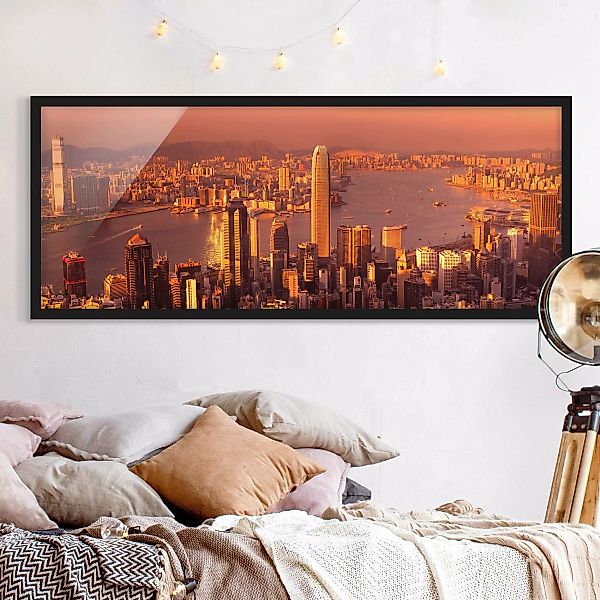 Bild mit Rahmen Architektur & Skyline - Panorama Hongkong Sunset günstig online kaufen