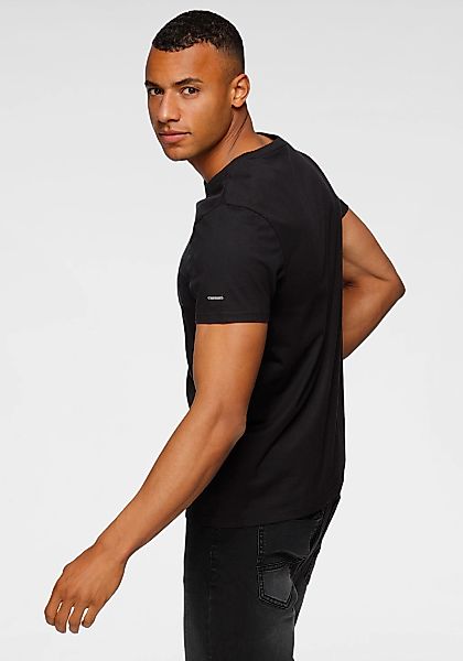 Bruno Banani T-Shirt kurzärmelig, schmal geschnitten, günstig online kaufen