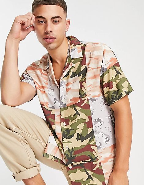 Topman – Hemd mit mehrfarbigem, geteiltem Military-Muster günstig online kaufen