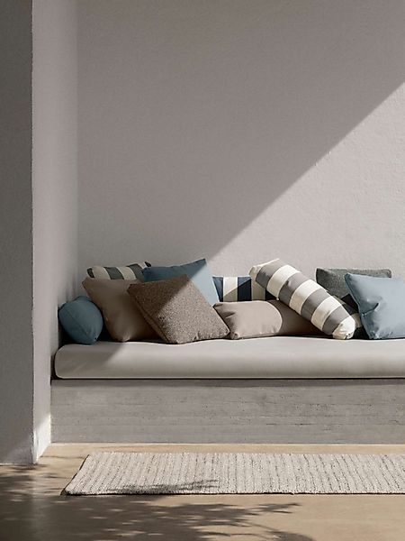 Kissen Stay - wasserabweisend & UV-beständig für Outdoor & Indoor 70 x 30 D günstig online kaufen