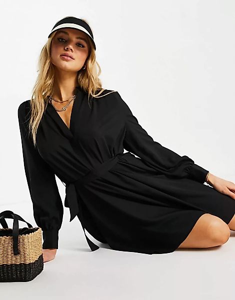 Mango – Ausgestelltes Kleid mit Gürtel in Schwarz günstig online kaufen