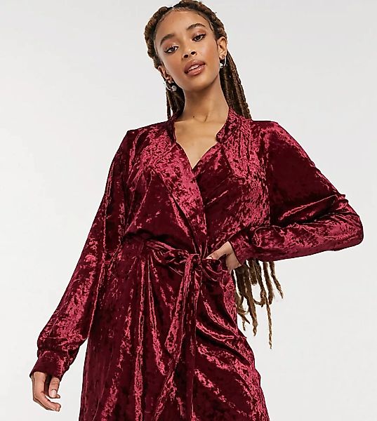 In The Style – Exclusive – Blazer-Kleid aus Samt in Beere-Rot günstig online kaufen