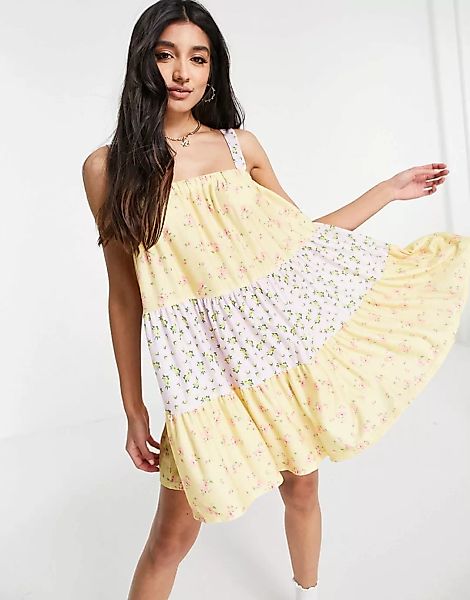 ASOS DESIGN – Gestuftes Sommerkleid mit Trägern in pastellfarbenem Mix & Ma günstig online kaufen