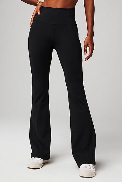 Fabletics Trainingshose OASIS HIGH-WAISTED KICK FLARE (1-tlg) mit hohem Bun günstig online kaufen