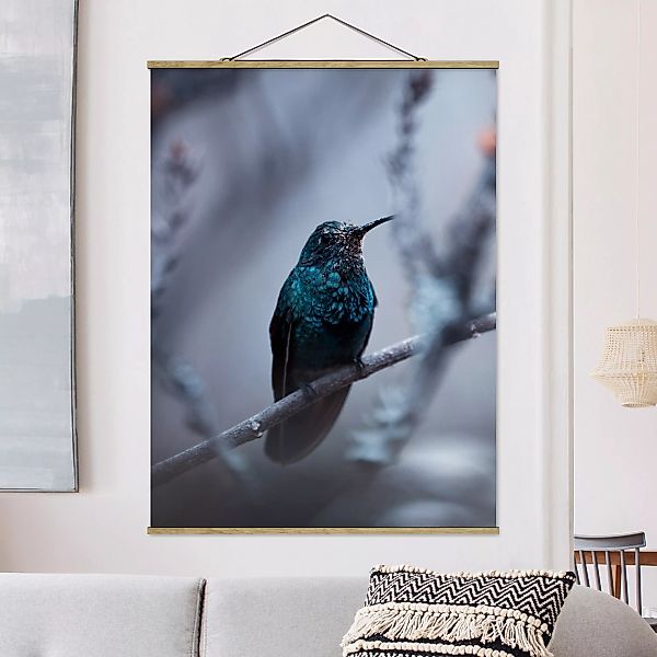 Stoffbild Tiere mit Posterleisten - Hochformat Kolibri im Winter günstig online kaufen