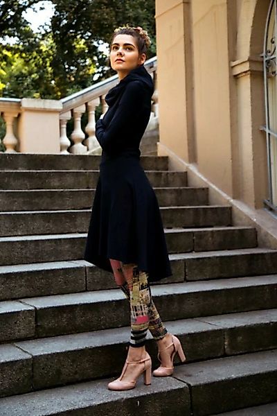 Hoodie Kleid In Schwarz günstig online kaufen