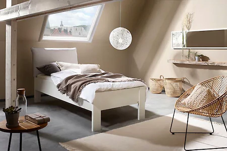 rauch Futonbett »Aditio«, Kopfteil Webstoff mit abgesetztem Keder günstig online kaufen