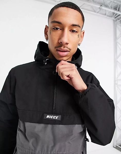 Nicce – Truss – Leichte Jacke mit kurzem Reißverschluss in Schwarz günstig online kaufen