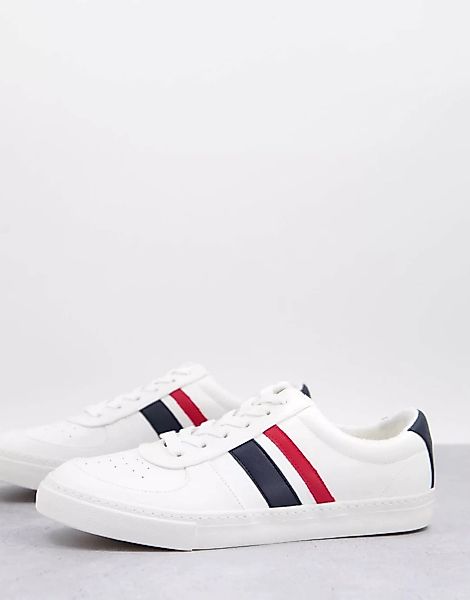 ASOS DESIGN – Weiße Retro-Sneaker mit Streifen in Marineblau und Rot günstig online kaufen