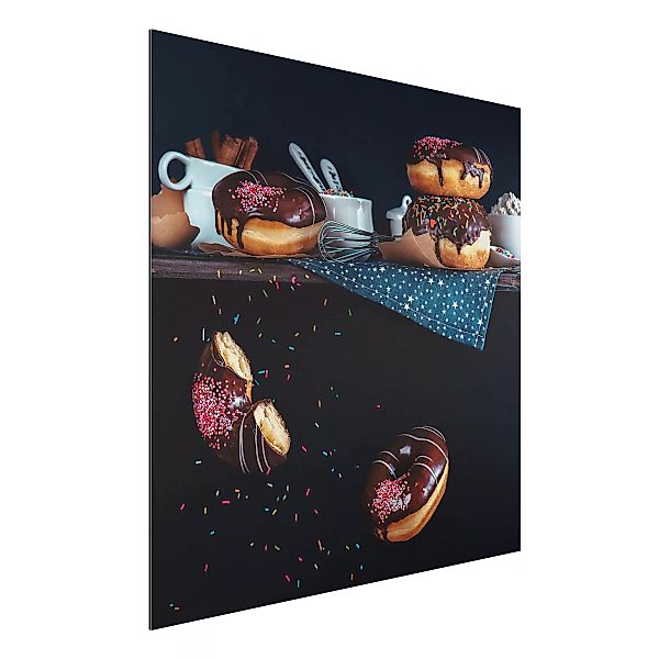 Alu-Dibond Bild Küche - Quadrat Donuts vom Küchenregal günstig online kaufen