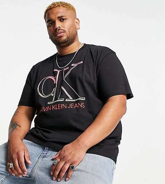 Calvin Klein Jeans Big & Tall – T-Shirt in Schwarz mit beflocktem Monogramm günstig online kaufen