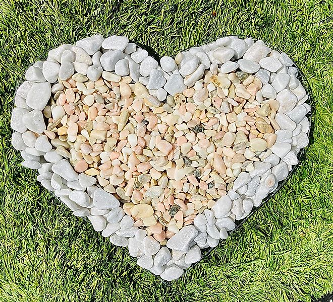 Gartenwelt Riegelsberger Gartenfigur Herz Gitter Grabschmuck günstig online kaufen