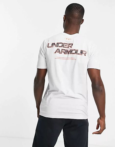 Under Armour – T-Shirt in Grau mit Logo-Schriftzug im Military-Muster günstig online kaufen