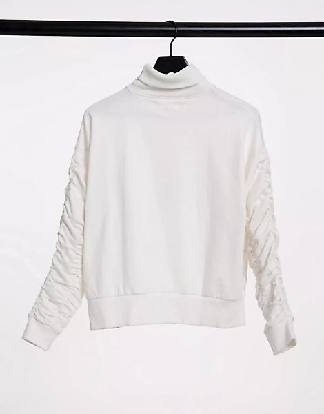 Urban Bliss – Sweatshirt mit gerafften Ärmeln in Cremeweiß günstig online kaufen