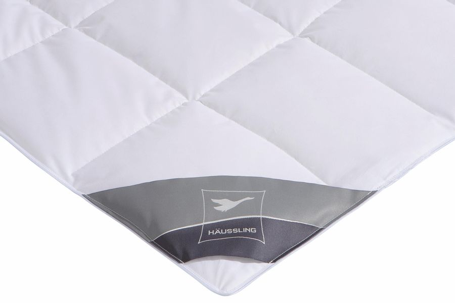 Haeussling Daunenbettdecke "Königstraum - First Class" leicht Füllung 90Dau günstig online kaufen